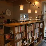 Pierre De Lune 住宿加早餐酒店 Larajasse